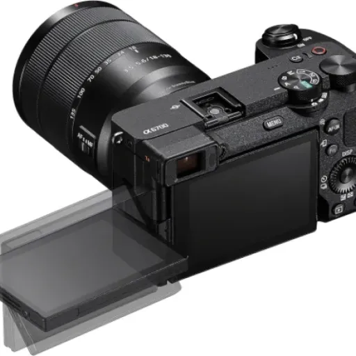 Sony Alpha 6700 + 18-135mm Review: a powerful hybrid camera that finally fits in a small bag
