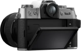 Fujifilm X-T50 Silver + XF 16-50mm Review: a small 40MP body that’s better for photos than for handling